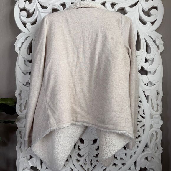 Hollister Fuzzy Open-front Cardigan - Picture 5 of 8